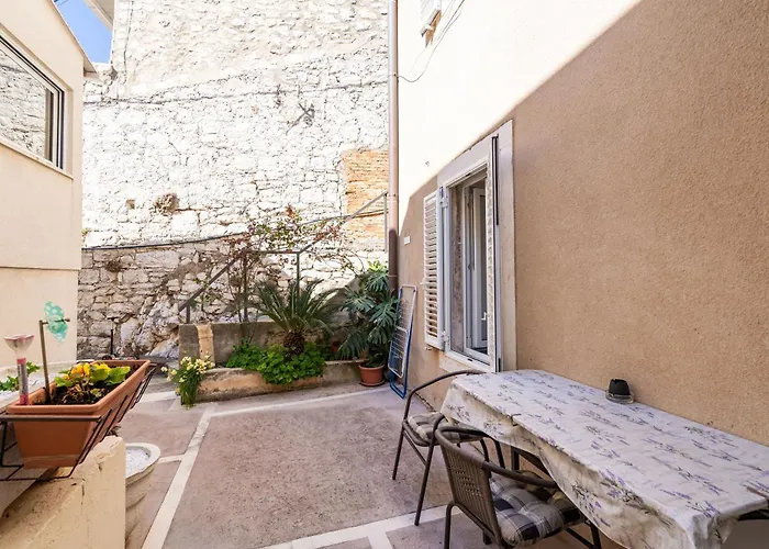 דירה Family Tokic *