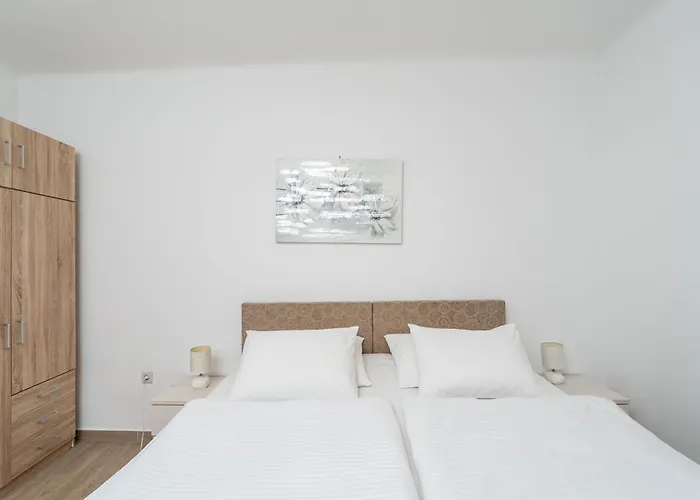 דירה Family Tokic